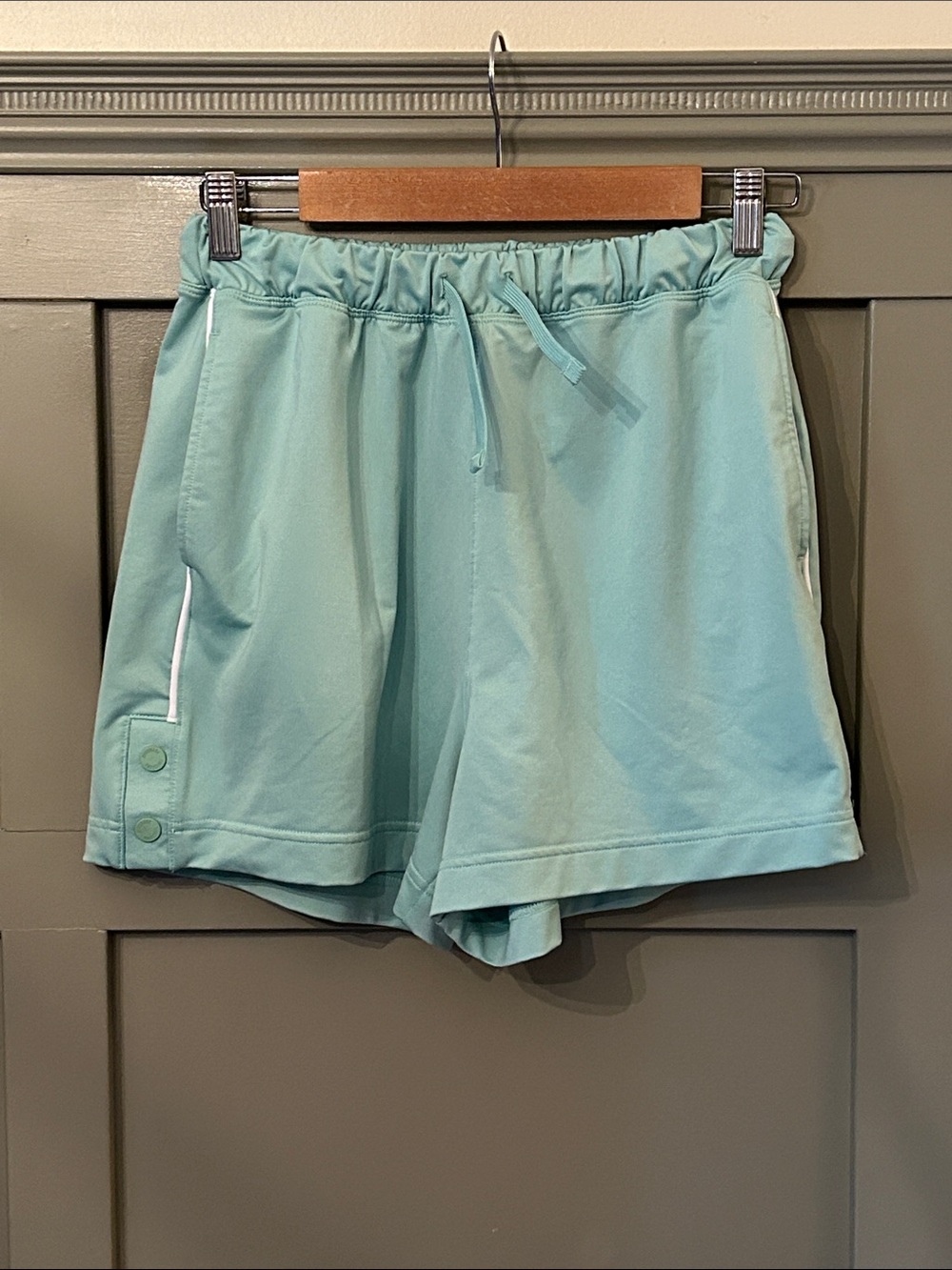 Gymshark Recess Shorts Light Green Activewear Sporty Athletic Size Medium